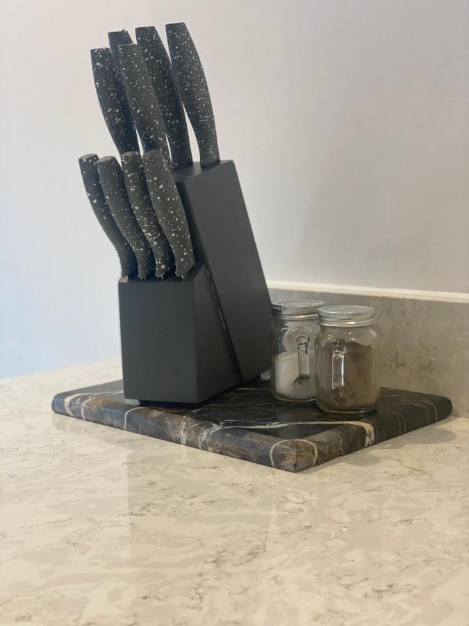 Icona - Brand New City Centre Apartment York Ngoại thất bức ảnh